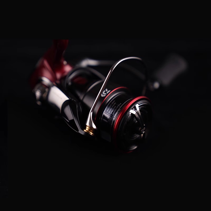 Carrete de Pesca Giratorio DAI - Daiwa Reel Fuego reseña y precio